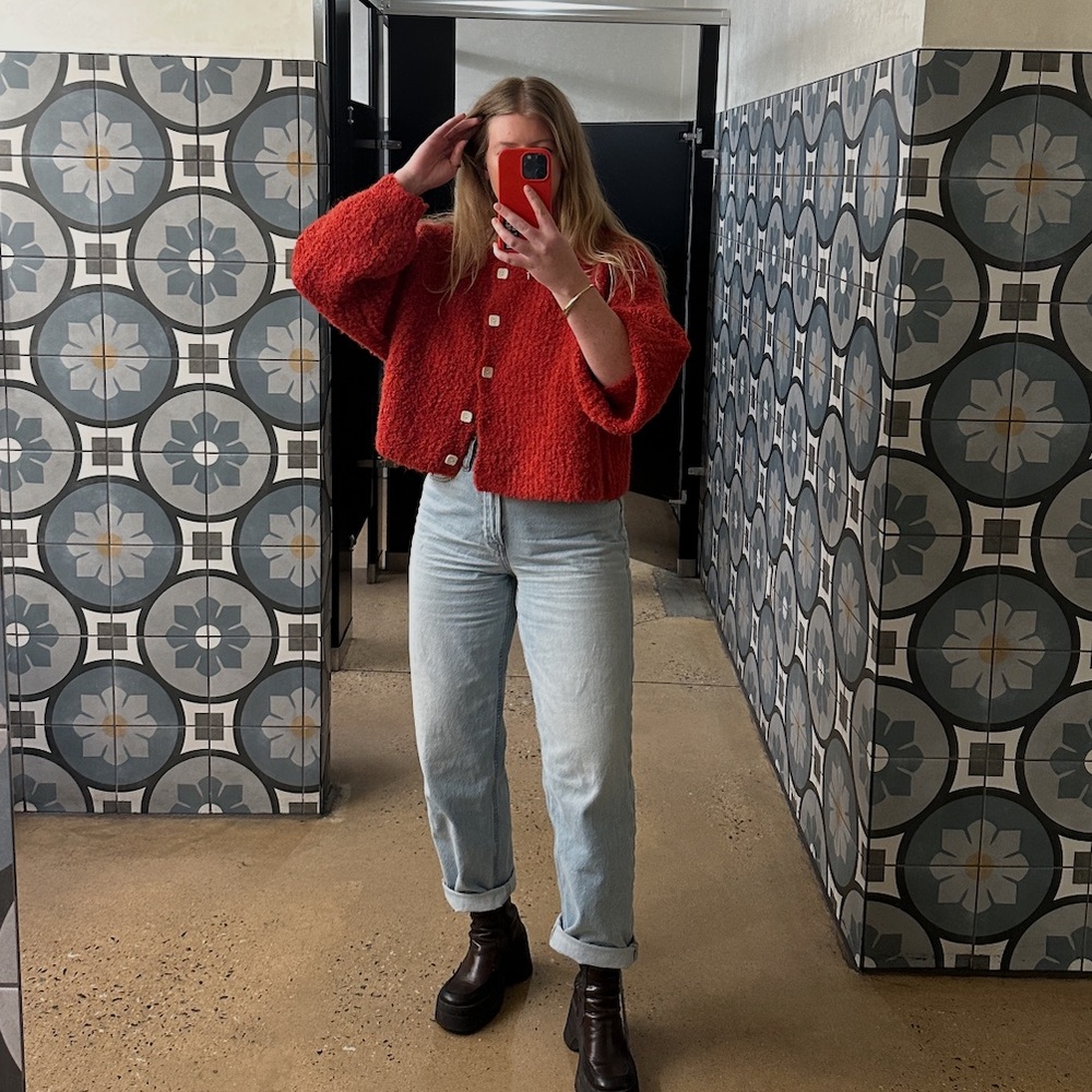 VRL GRL Elsie Knit Cardigan in Chili - Picture 3 of 10